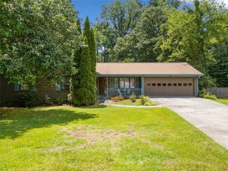 1630 Bellchase SW Drive, Marietta, GA 30064