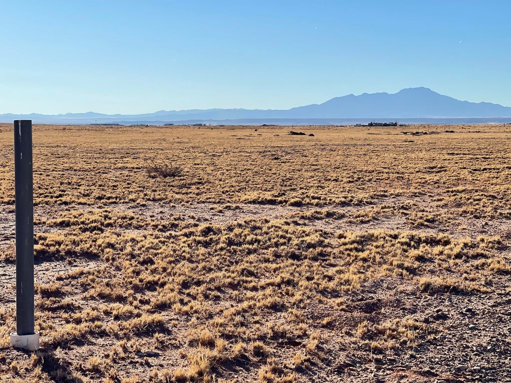 Orlando Ave: Lot: 7 Block: 427, Veguita, NM 87062