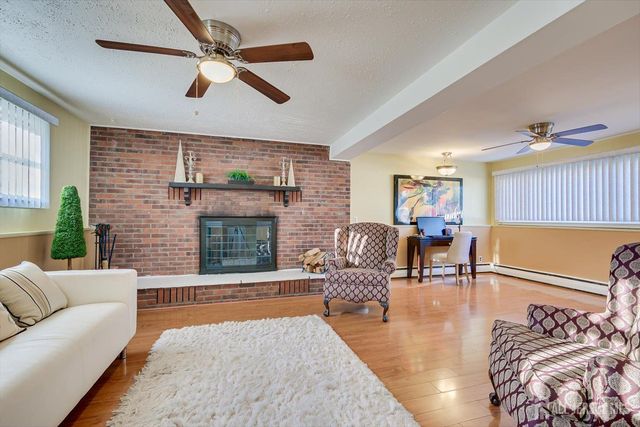 12 Hadler Drive, Franklin, NJ 08873