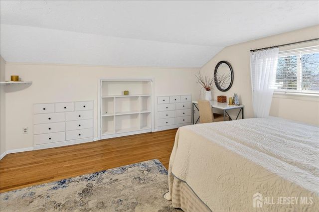 12 Hadler Drive, Franklin, NJ 08873