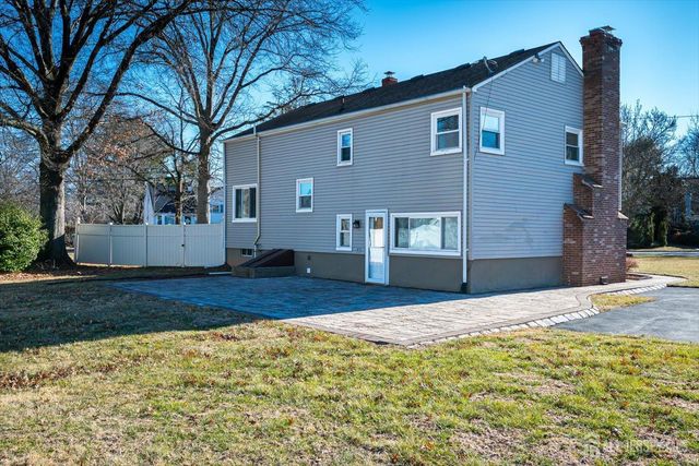 12 Hadler Drive, Franklin, NJ 08873