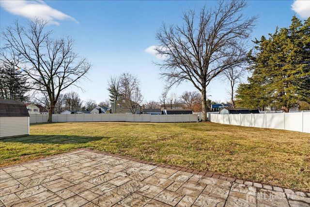 12 Hadler Drive, Franklin, NJ 08873