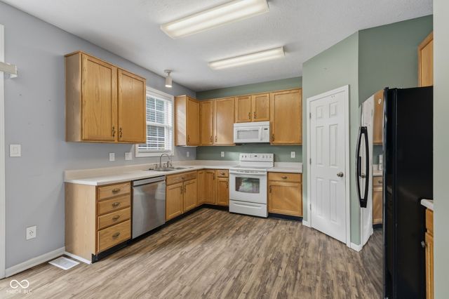 6081 E Terhune Court, Camby, IN 46113