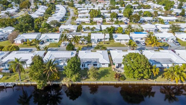 6810 NW 74th Pl, Tamarac, FL 33321