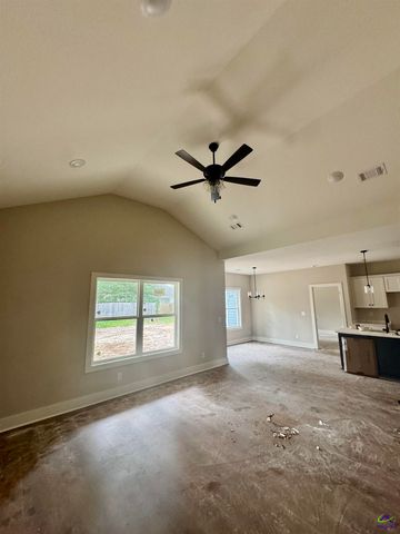 205 Laurel Woods Drive, Warner Robins, GA 31088