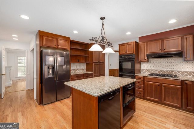 1942 Musket Court, Smoke Rise, GA 30087