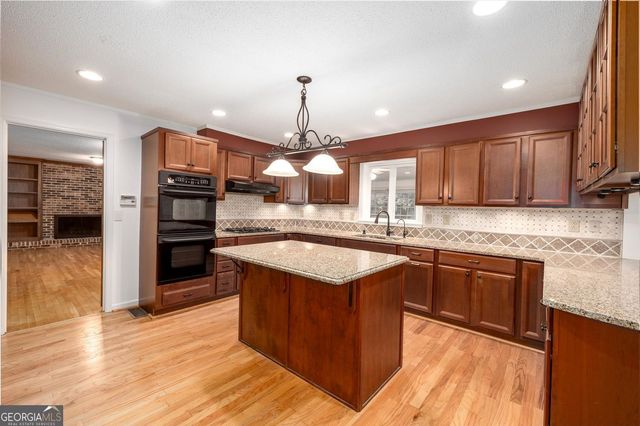 1942 Musket Court, Smoke Rise, GA 30087