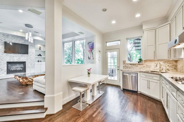 4736 Post Oak Timber Drive 5, Houston, TX 77056