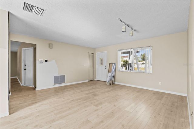 1911 STANTON STREET, Deltona, FL 32738