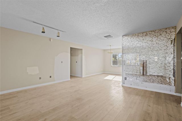 1911 STANTON STREET, Deltona, FL 32738