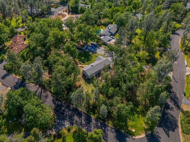 13314 Kokanee Drive, Shasta Lake, CA 96019