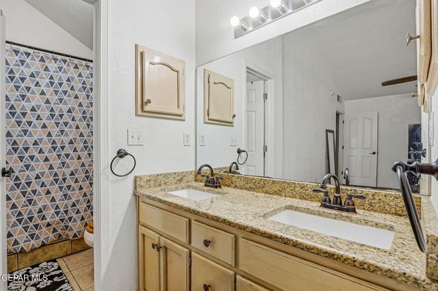 11949 Spire Terrace Drive, El Paso, TX 79936