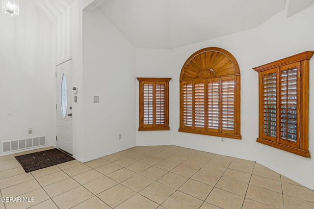 11949 Spire Terrace Drive, El Paso, TX 79936