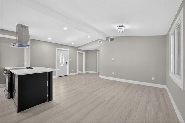 4005 E HENRY AVENUE, Tampa, FL 33610