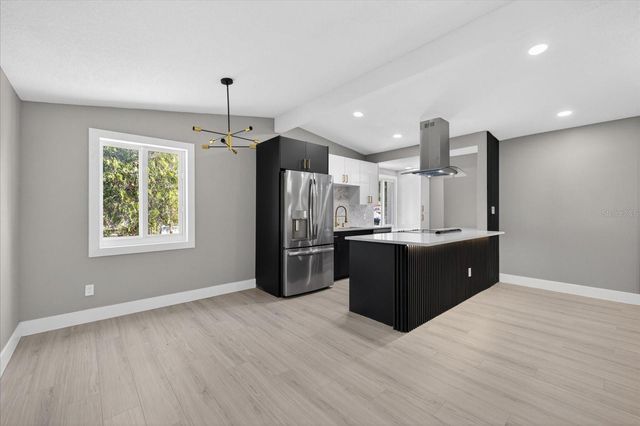 4005 E HENRY AVENUE, Tampa, FL 33610