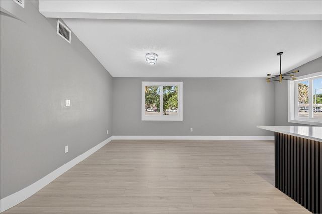 4005 E HENRY AVENUE, Tampa, FL 33610