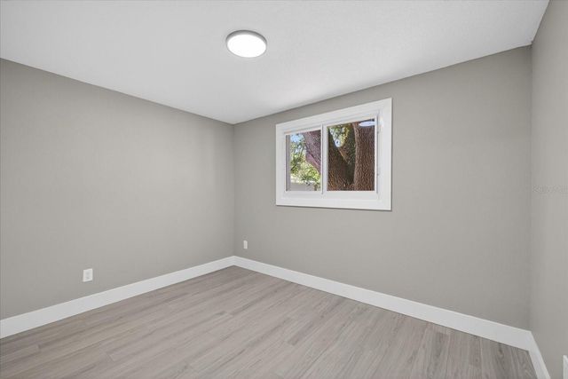 4005 E HENRY AVENUE, Tampa, FL 33610