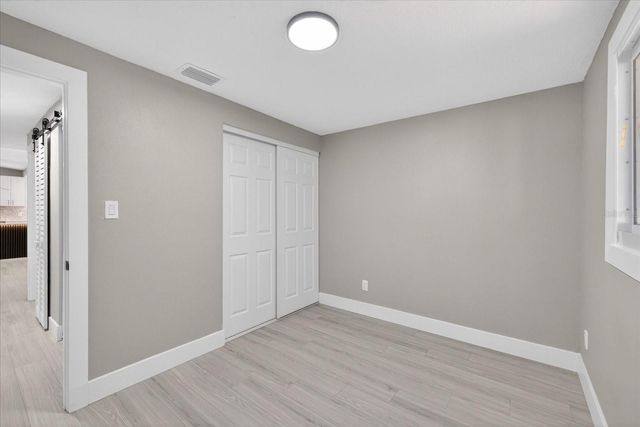 4005 E HENRY AVENUE, Tampa, FL 33610