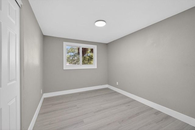 4005 E HENRY AVENUE, Tampa, FL 33610