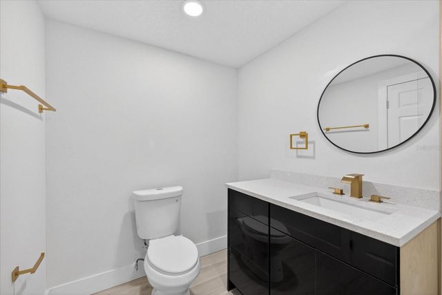 4005 E HENRY AVENUE, Tampa, FL 33610