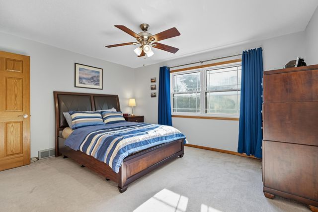 5649 Rebecca Lane, Minnetonka, MN 55345