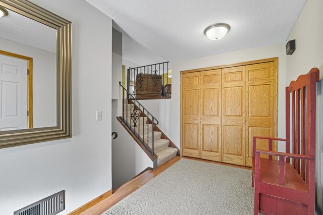 5649 Rebecca Lane, Minnetonka, MN 55345