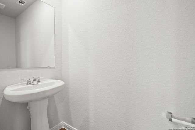 3239 Katzer Lane, Converse, TX 78109