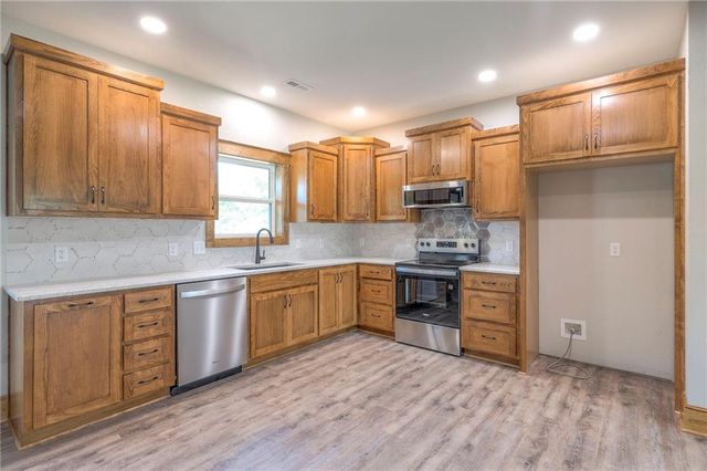 304 N Mulberry Street, Adrian, MO 64720