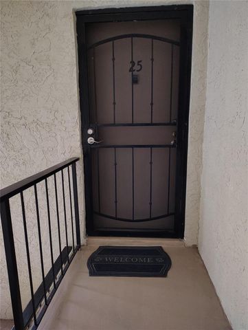 3298 S SEMORAN 25, Orlando, FL 32822