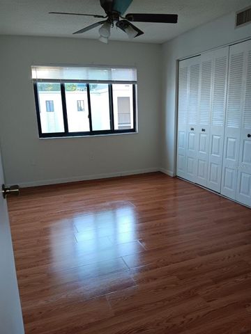 3298 S SEMORAN 25, Orlando, FL 32822