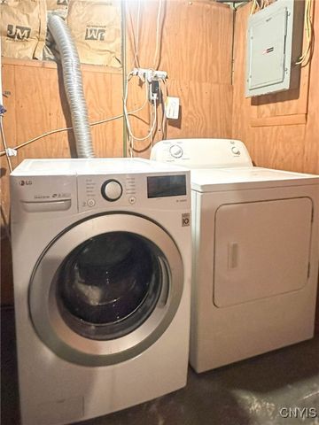 824 Floyd Avenue, Rome, NY 13440