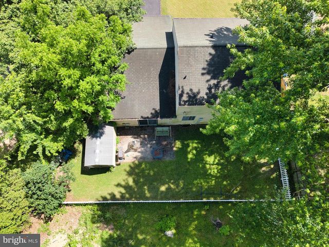 100 NESTSIDE CT, Harrisburg, PA 17110