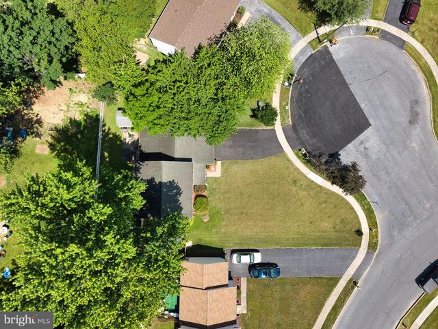 100 NESTSIDE CT, Harrisburg, PA 17110