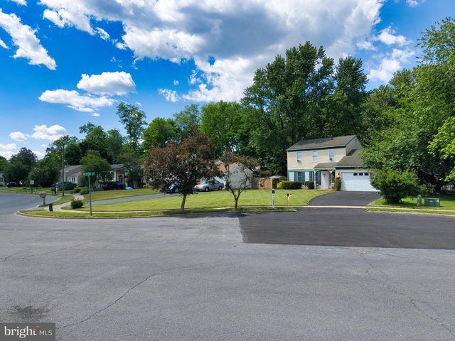 100 NESTSIDE CT, Harrisburg, PA 17110