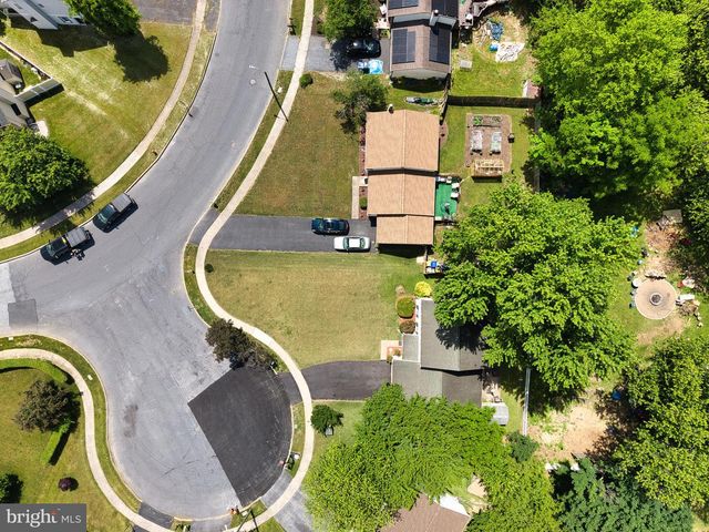 100 NESTSIDE CT, Harrisburg, PA 17110