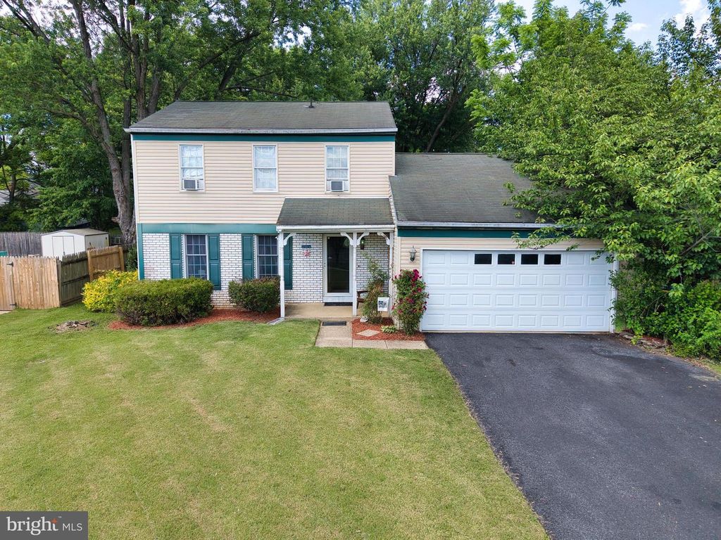 100 NESTSIDE CT, Harrisburg, PA 17110