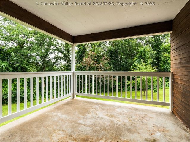 5134 Saulton Drive, Cross Lanes, WV 25313