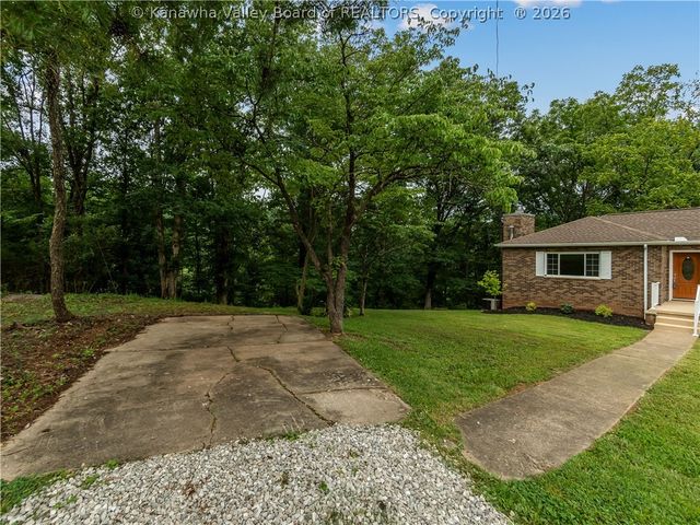 5134 Saulton Drive, Cross Lanes, WV 25313