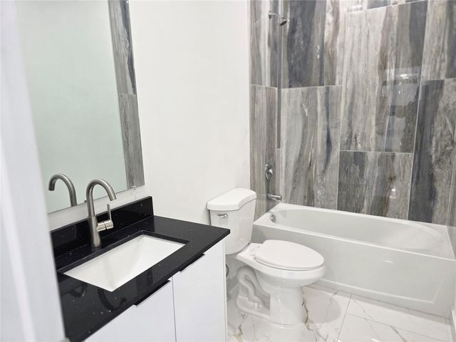 1324 NE 18TH TERRACE, Cape Coral, FL 33909