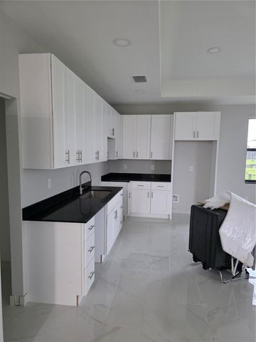 1324 NE 18TH TERRACE, Cape Coral, FL 33909