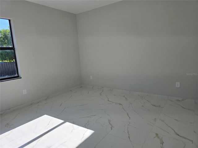 1324 NE 18TH TERRACE, Cape Coral, FL 33909