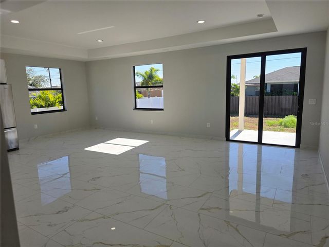 1324 NE 18TH TERRACE, Cape Coral, FL 33909