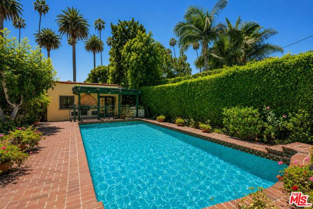 602 N Bedford Drive, Beverly Hills, CA 90210