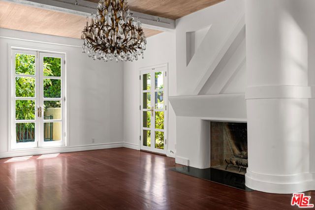 602 N Bedford Drive, Beverly Hills, CA 90210