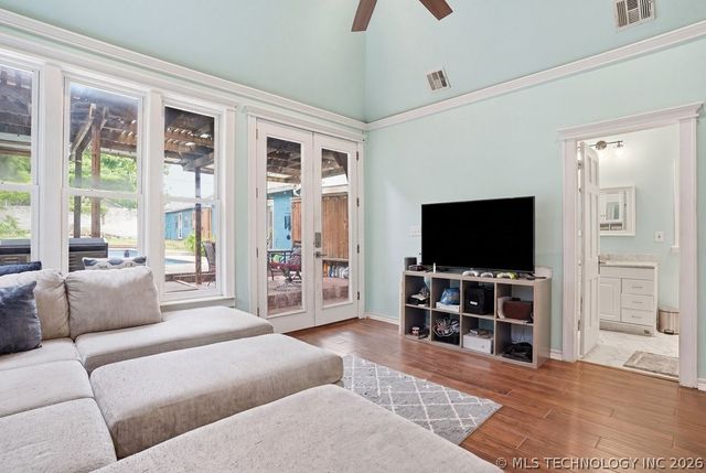 1763 S Xanthus Avenue, Tulsa, OK 74104