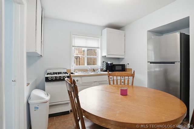 1763 S Xanthus Avenue, Tulsa, OK 74104