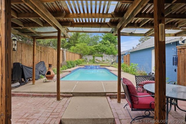 1763 S Xanthus Avenue, Tulsa, OK 74104