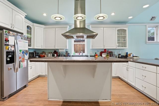 1763 S Xanthus Avenue, Tulsa, OK 74104