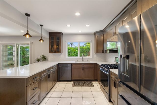 7812 Connie Dr, Huntington Beach, CA 92648