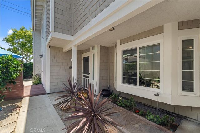 7812 Connie Dr, Huntington Beach, CA 92648